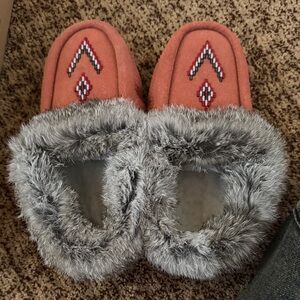 Manitobah Mukluk Tipi Slipper - Apricot